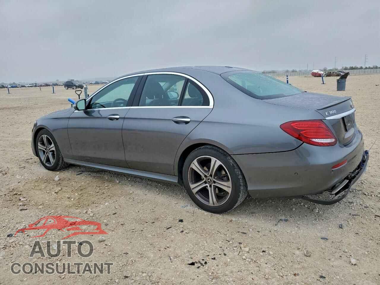 MERCEDES-BENZ E-CLASS 2018 - WDDZF4JB7JA301038