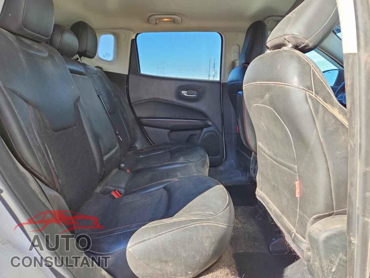 JEEP COMPASS 2020 - 3C4NJDDB4LT165398