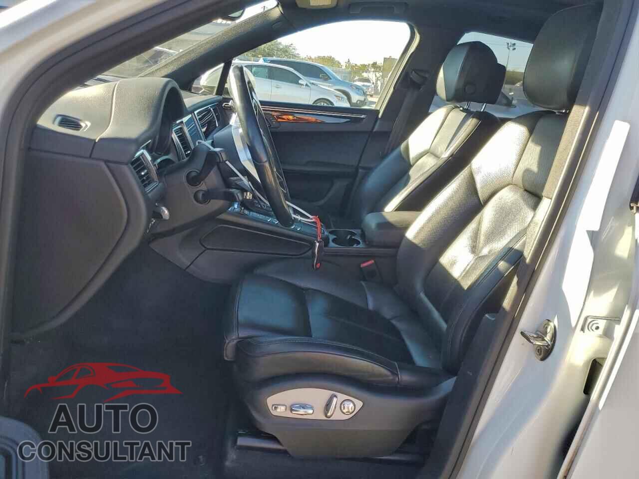 PORSCHE MACAN 2018 - WP1AB2A55JLB32884