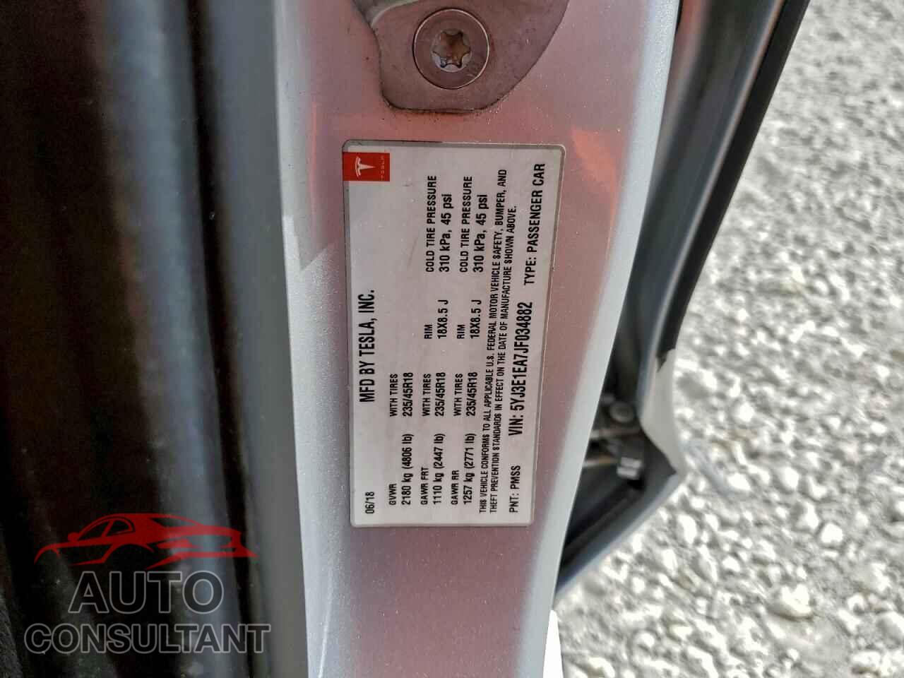 TESLA MODEL 3 2018 - 5YJ3E1EA7JF034882