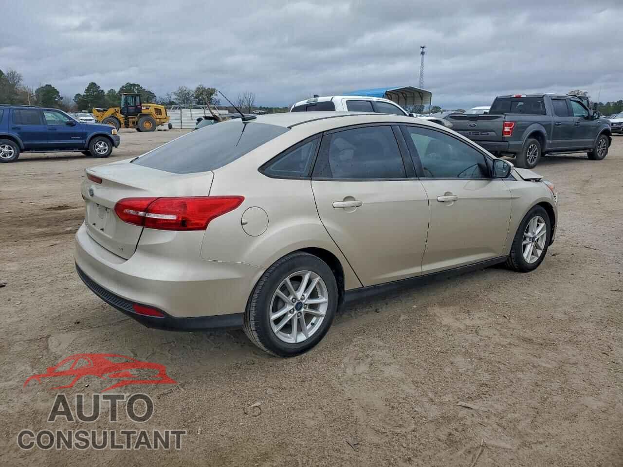 FORD FOCUS 2017 - 1FADP3F23HL210289