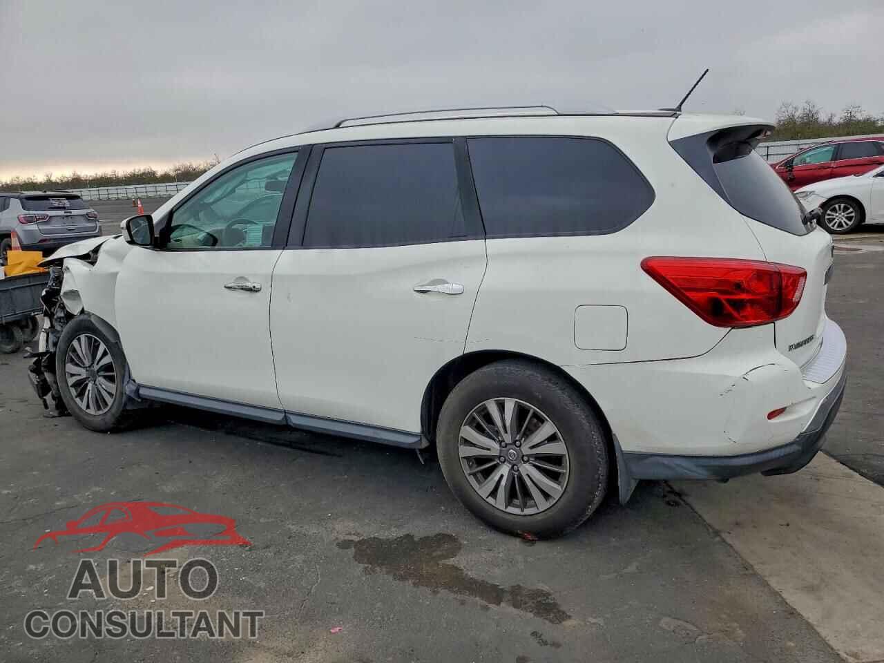 NISSAN PATHFINDER 2017 - 5N1DR2MN2HC610657