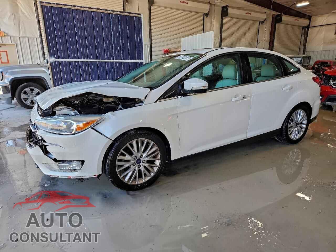 FORD FOCUS 2017 - 1FADP3J27HL268008