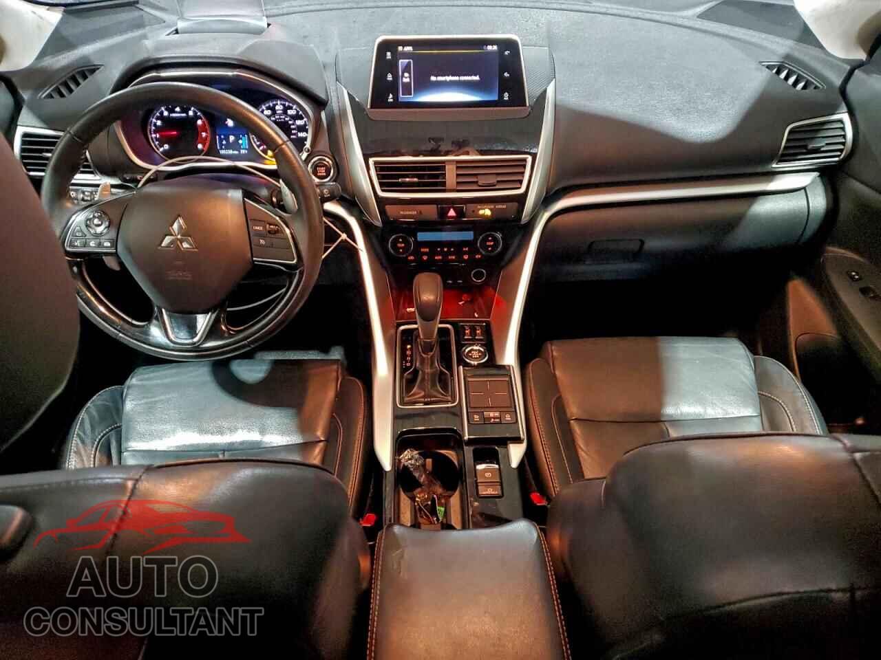 MITSUBISHI ECLIPSE 2018 - JA4AT5AA8JZ040026