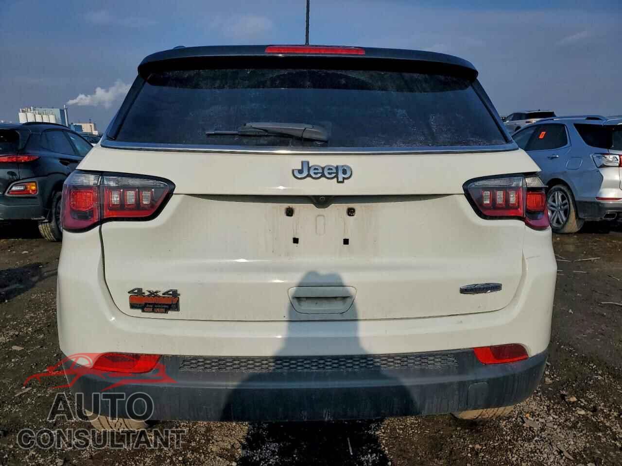 JEEP COMPASS 2018 - 3C4NJDBB5JT177320