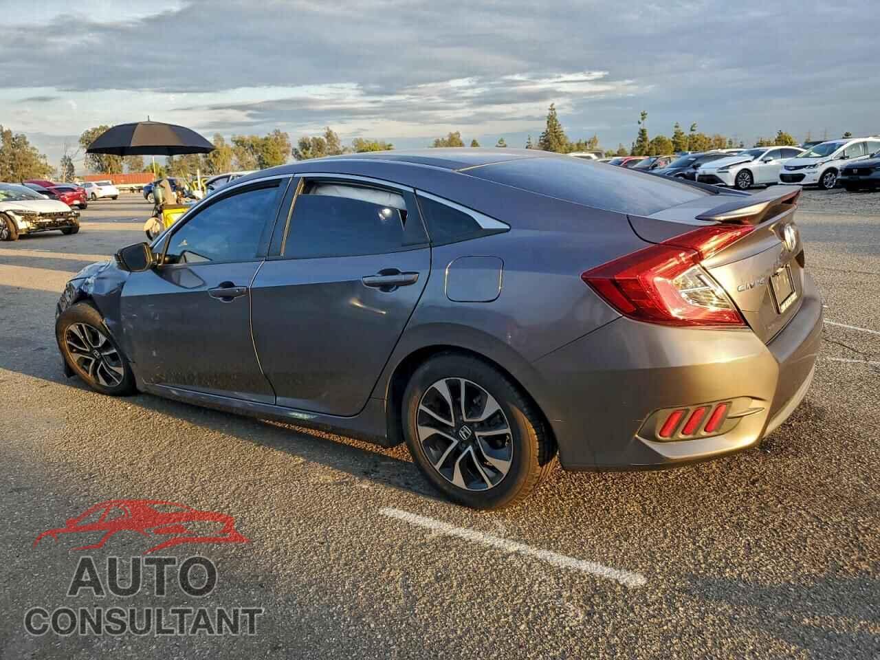 HONDA CIVIC 2017 - 2HGFC2F51HH558349