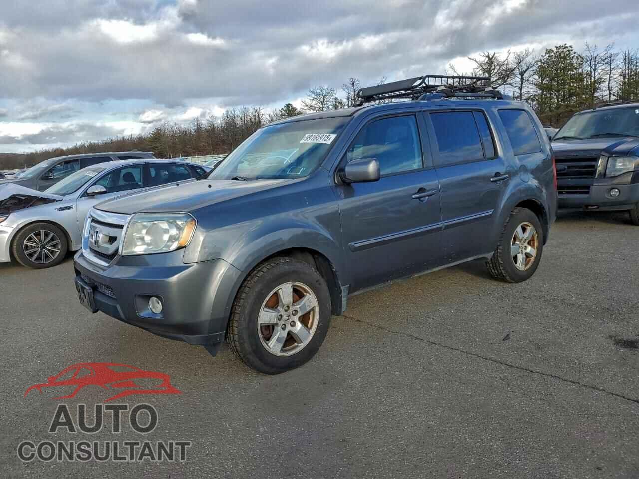 HONDA PILOT 2011 - 5FNYF4H71BB059573