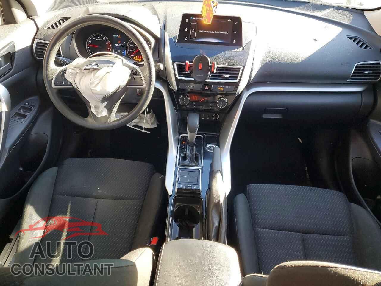 MITSUBISHI ECLIPSE 2018 - JA4AT4AA2JZ047743