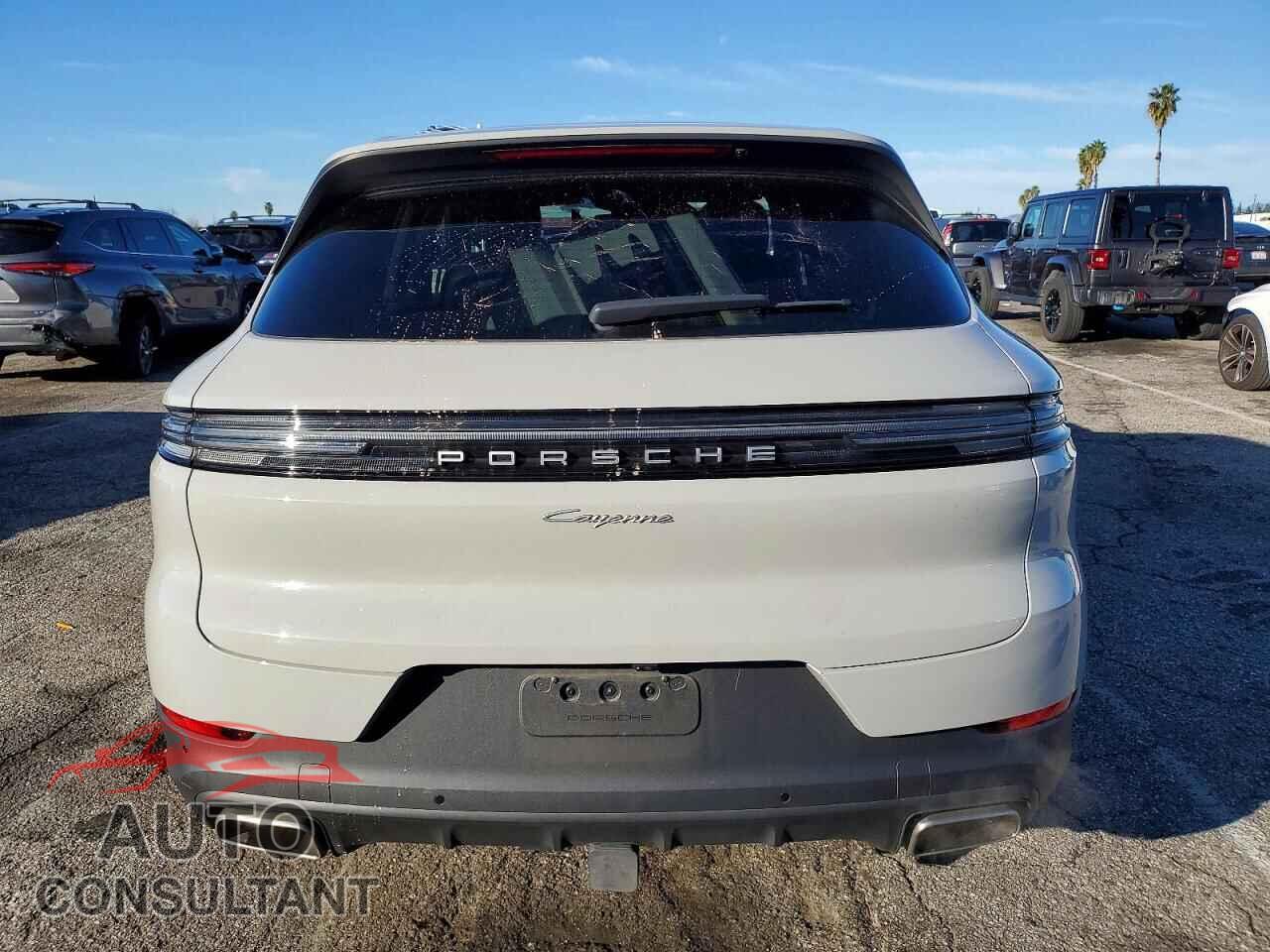 PORSCHE CAYENNE 2024 - WP1AA2AY1RDA07979