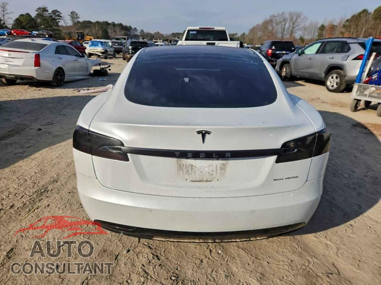 TESLA MODEL S 2019 - 5YJSA1E2XKF335096