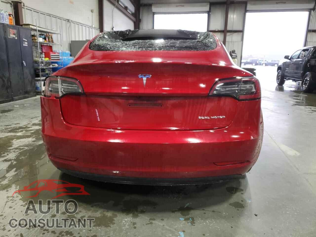 TESLA MODEL 3 2021 - 5YJ3E1EB7MF902845