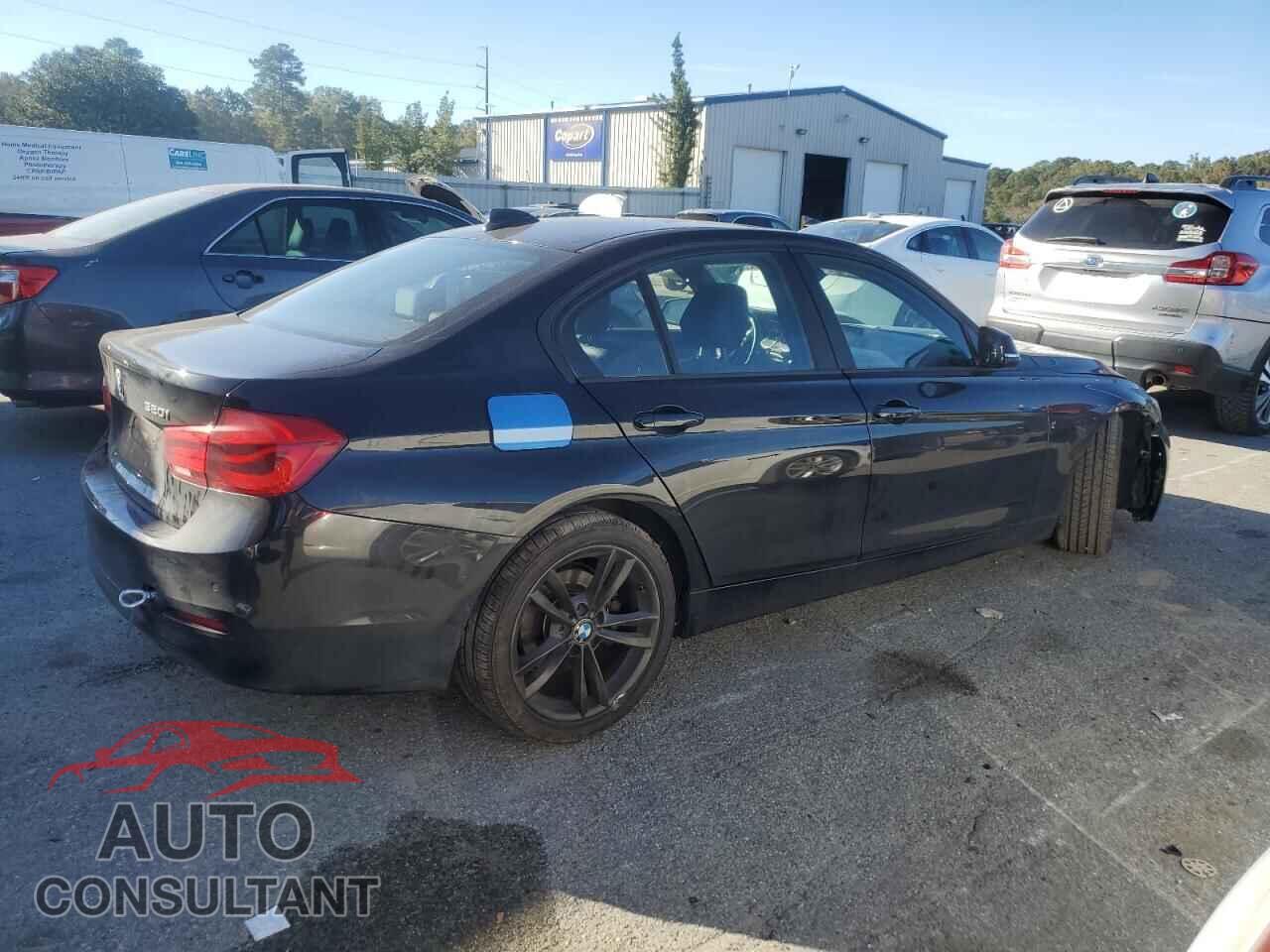 BMW 3 SERIES 2016 - WBA8E1G59GNU10429