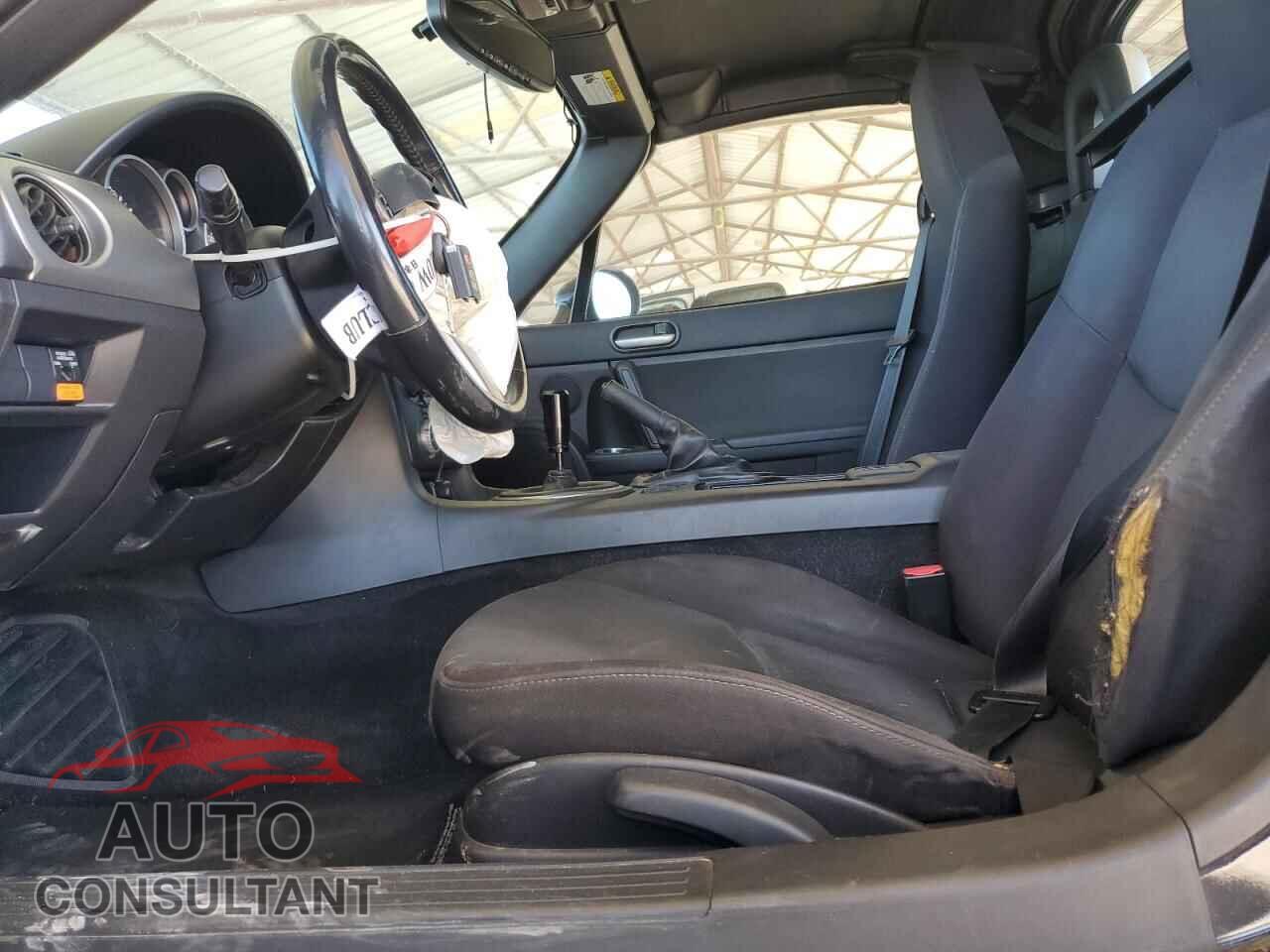 MAZDA MX5 2011 - JM1NC2MF0B0219373