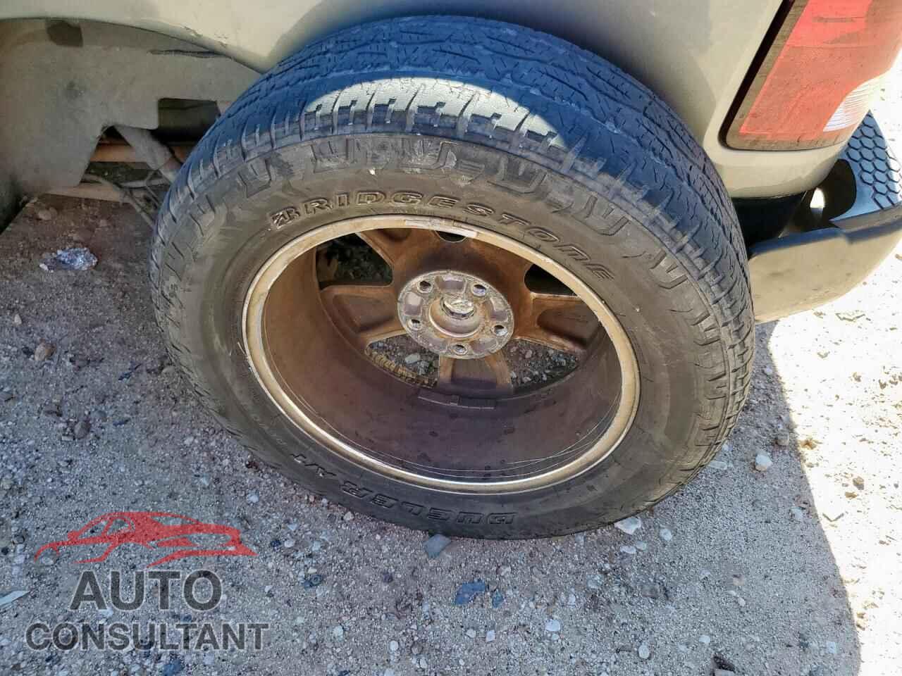 DODGE RAM 1500 2012 - 1C6RD7KT5CS244917