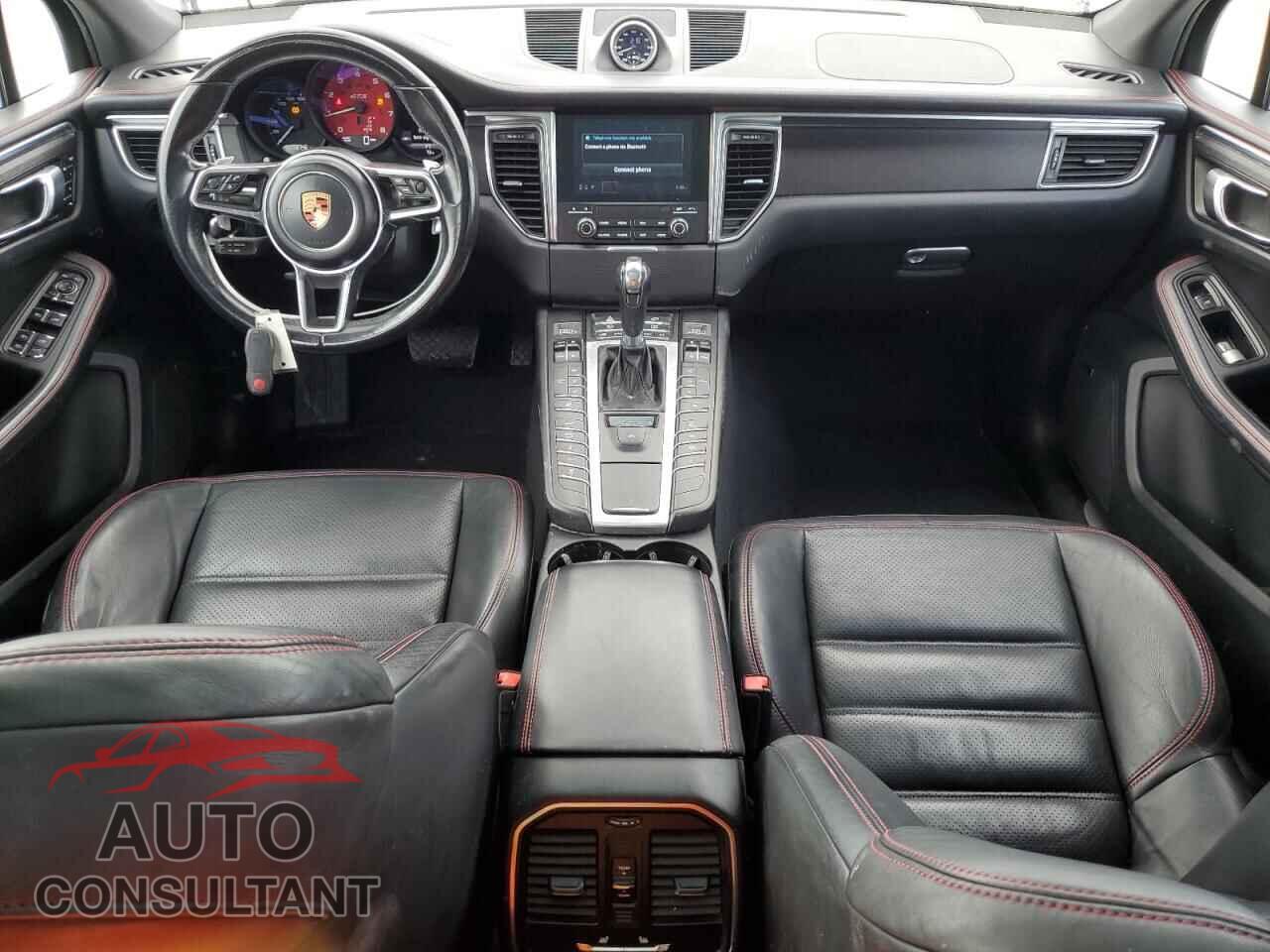 PORSCHE MACAN 2018 - WP1AG2A51JLB64376
