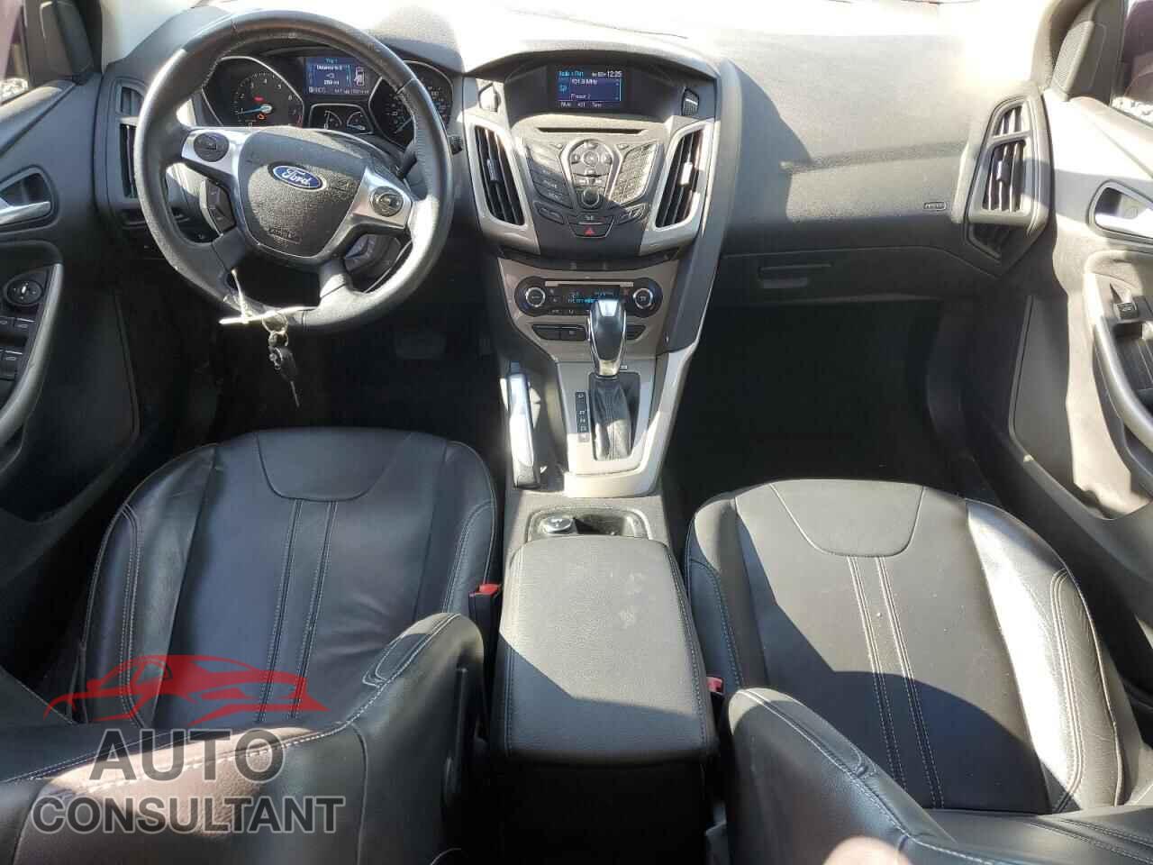 FORD FOCUS 2012 - 1FAHP3M23CL222004