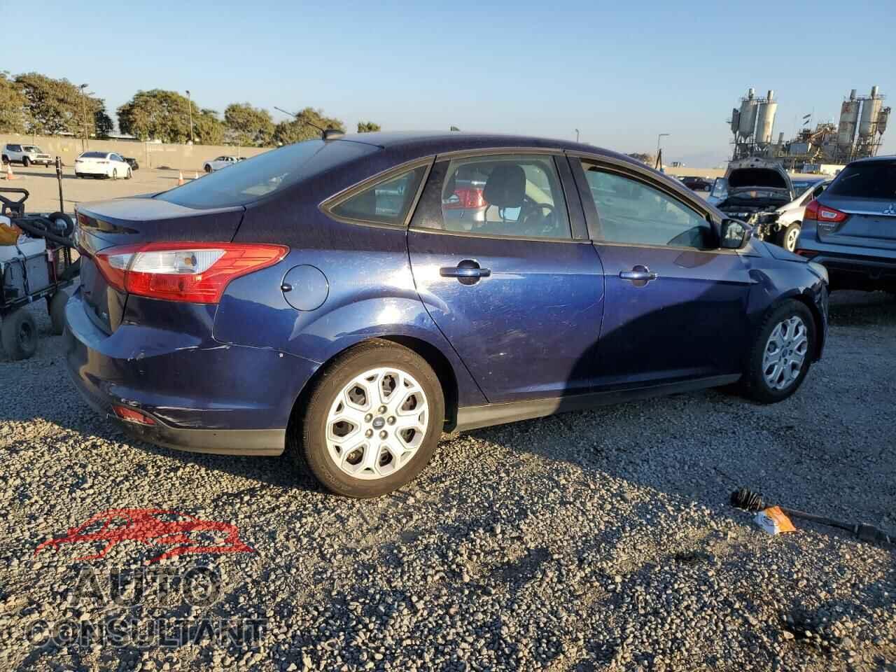 FORD FOCUS 2012 - 1FAHP3F26CL106843
