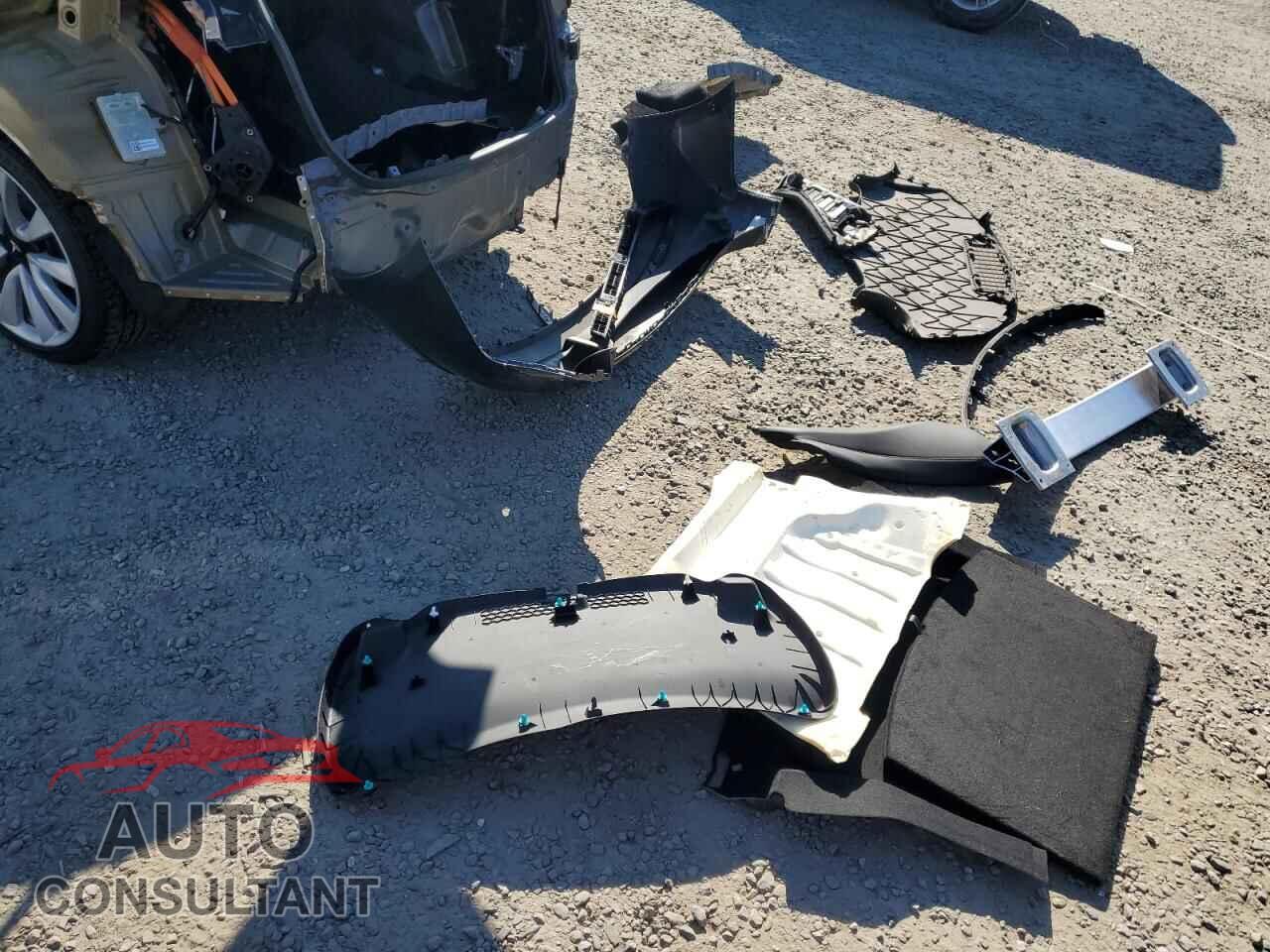 TESLA MODEL 3 2019 - 5YJ3E1EB6KF433745