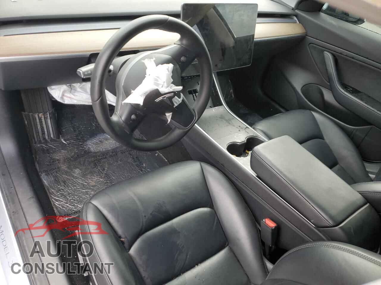 TESLA MODEL 3 2019 - 5YJ3E1EA4KF425151