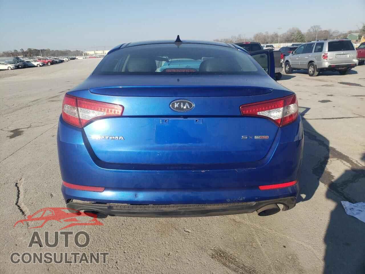 KIA OPTIMA 2011 - KNAGR4A65B5140207