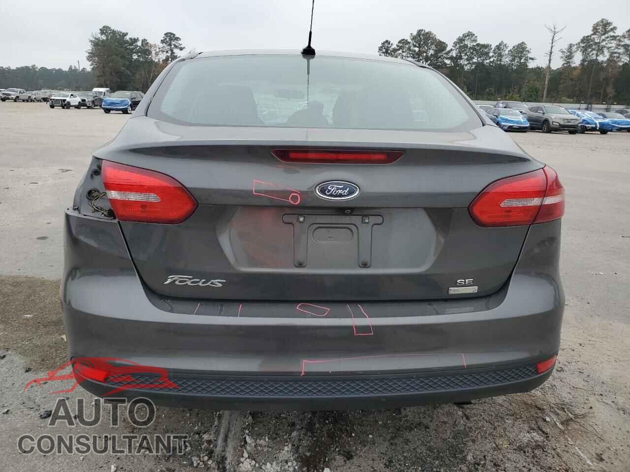 FORD FOCUS 2017 - 1FADP3FE6HL275972