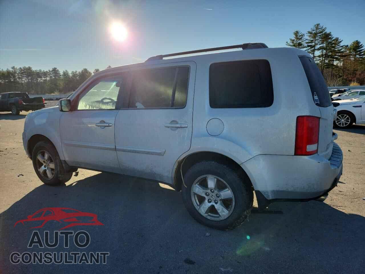 HONDA PILOT 2011 - 5FNYF4H62BB029344