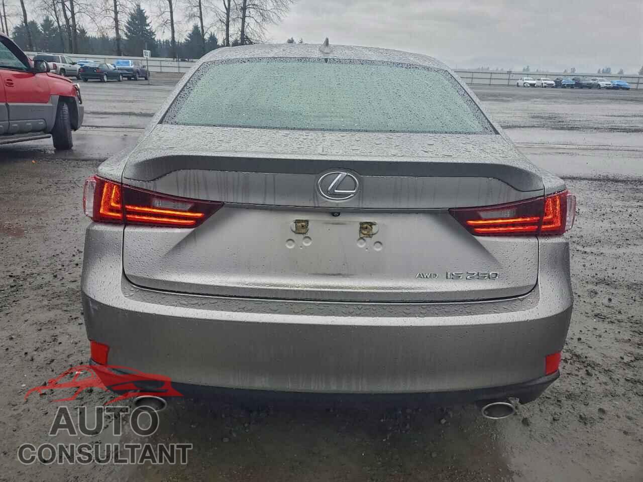 LEXUS IS 2015 - JTHCF1D24F5025846