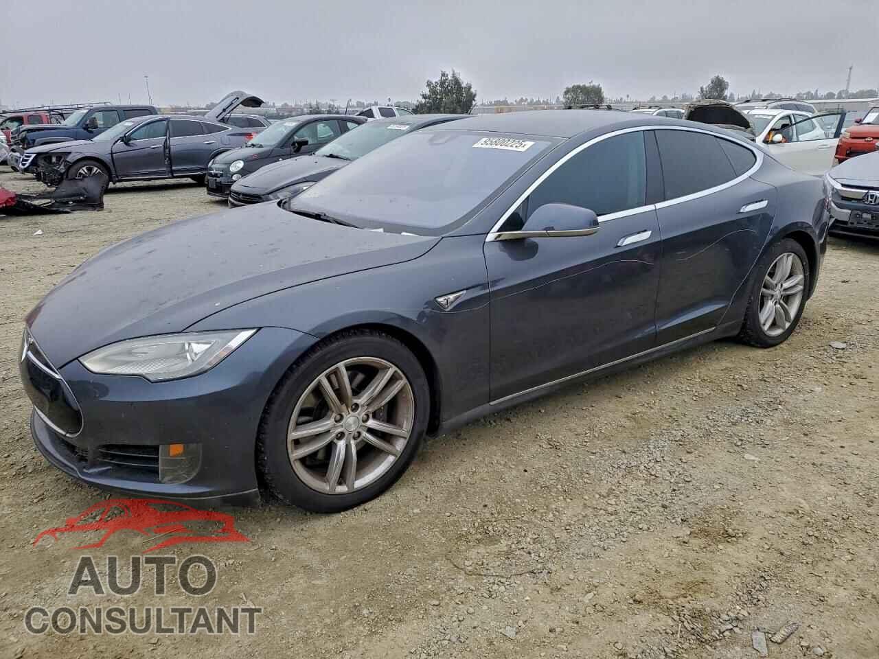 TESLA MODEL S 2015 - 5YJSA1S19FF099526