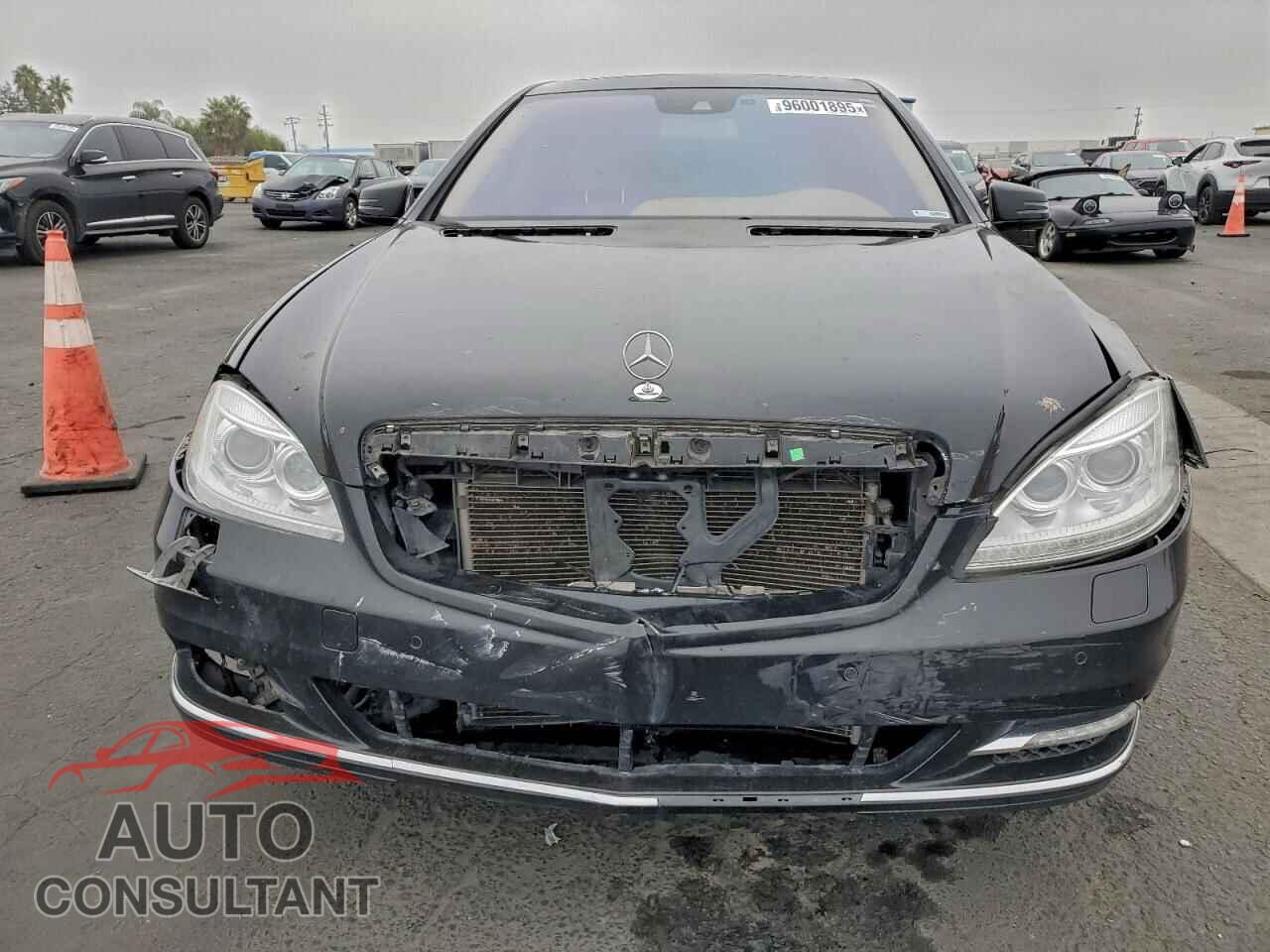 MERCEDES-BENZ S-CLASS 2013 - WDDNG7DB2DA512533