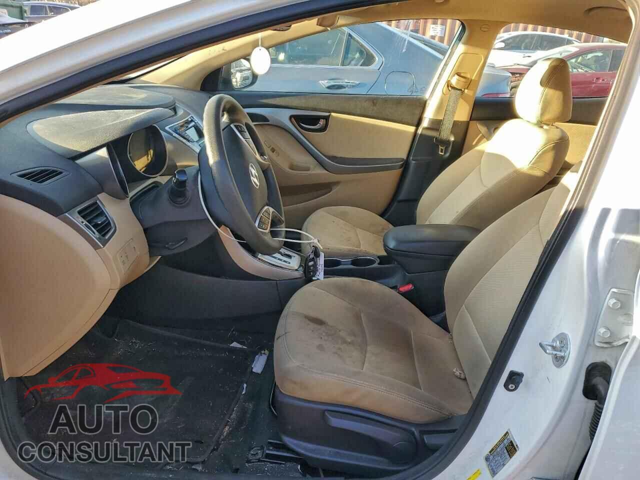 HYUNDAI ELANTRA 2012 - 5NPDH4AE2CH083885