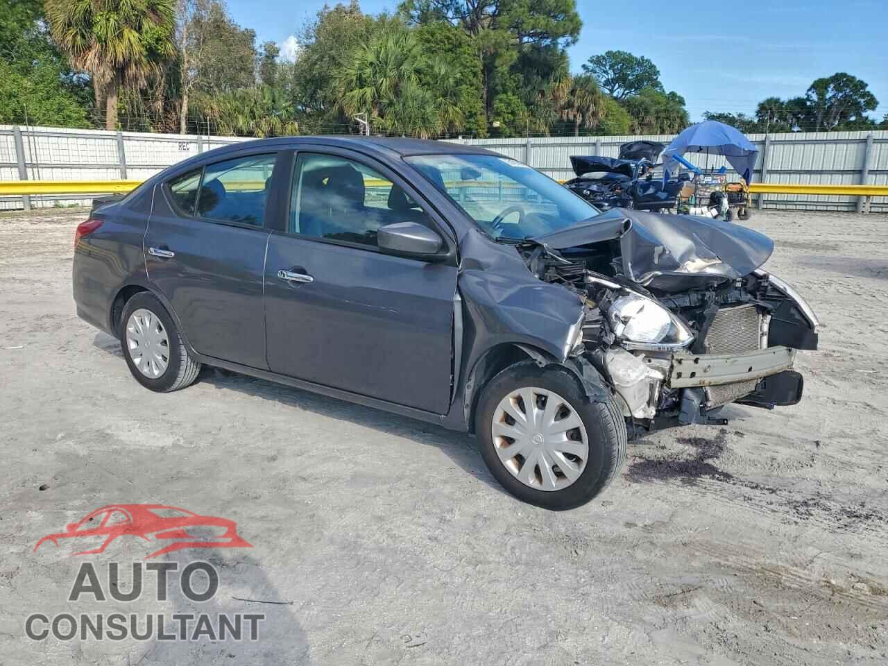 NISSAN VERSA 2019 - 3N1CN7AP1KL864616