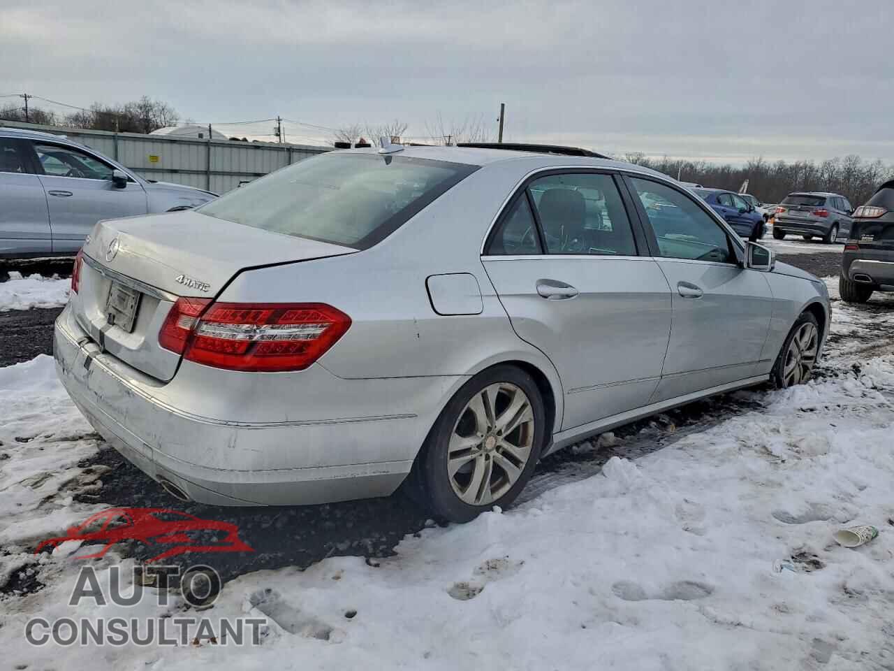 MERCEDES-BENZ E-CLASS 2011 - WDDHF8HB9BA497123