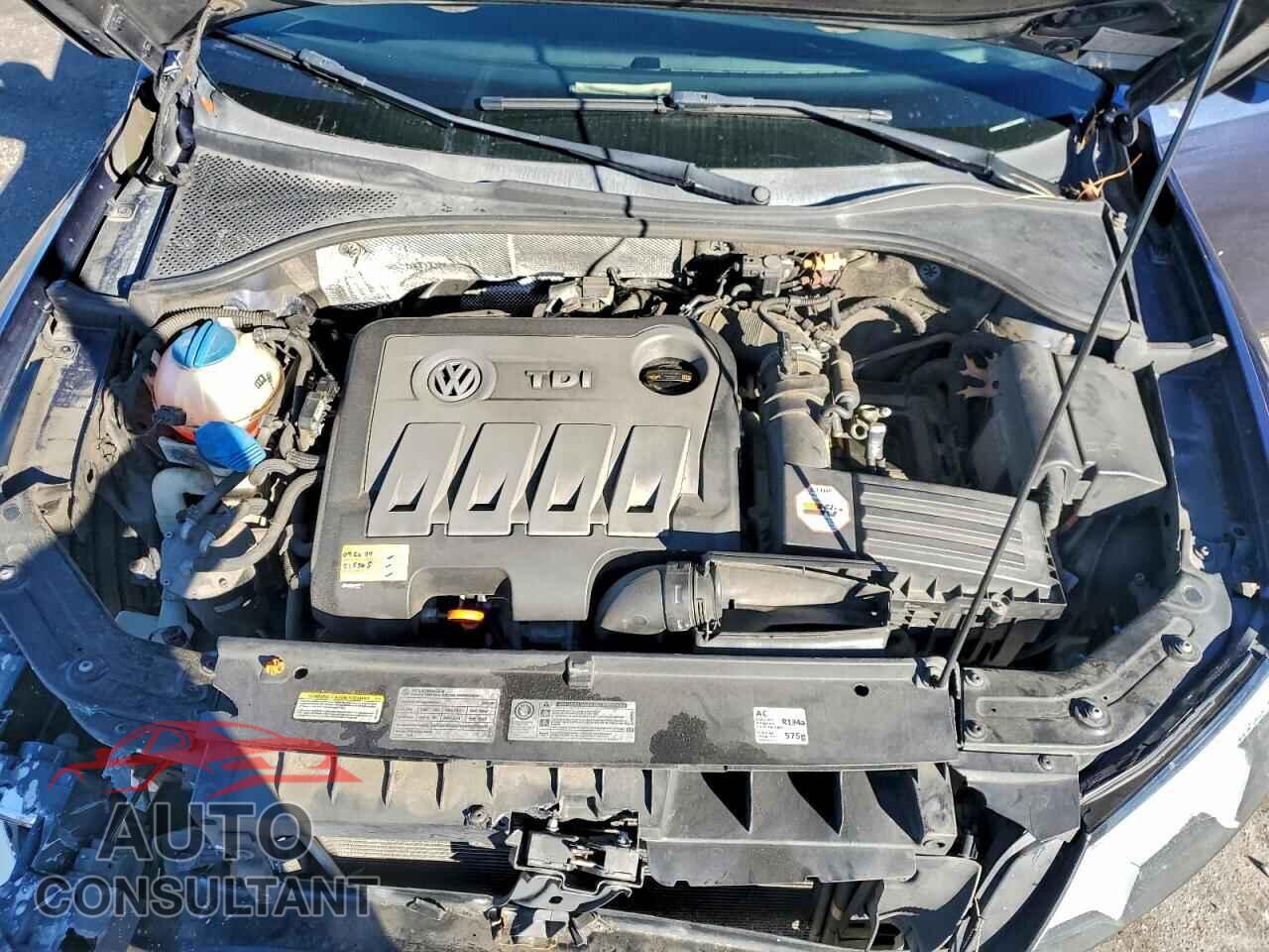 VOLKSWAGEN PASSAT 2012 - 1VWBN7A32CC096791