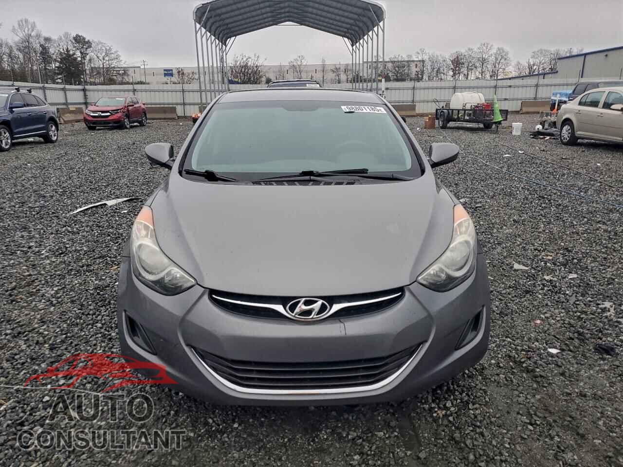 HYUNDAI ELANTRA 2013 - 5NPDH4AE5DH305711