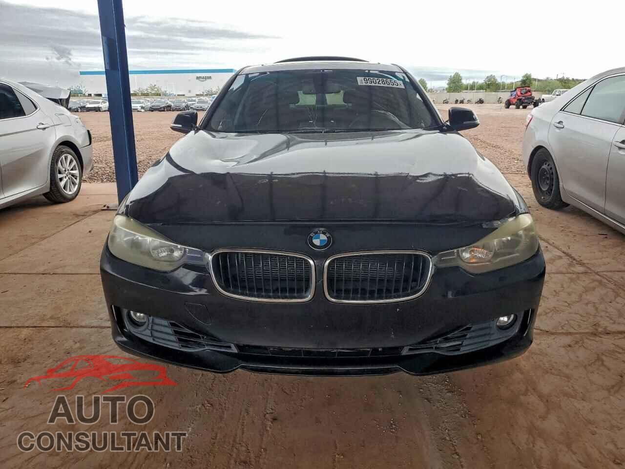 BMW 3 SERIES 2013 - WBA3C1C55DF438935