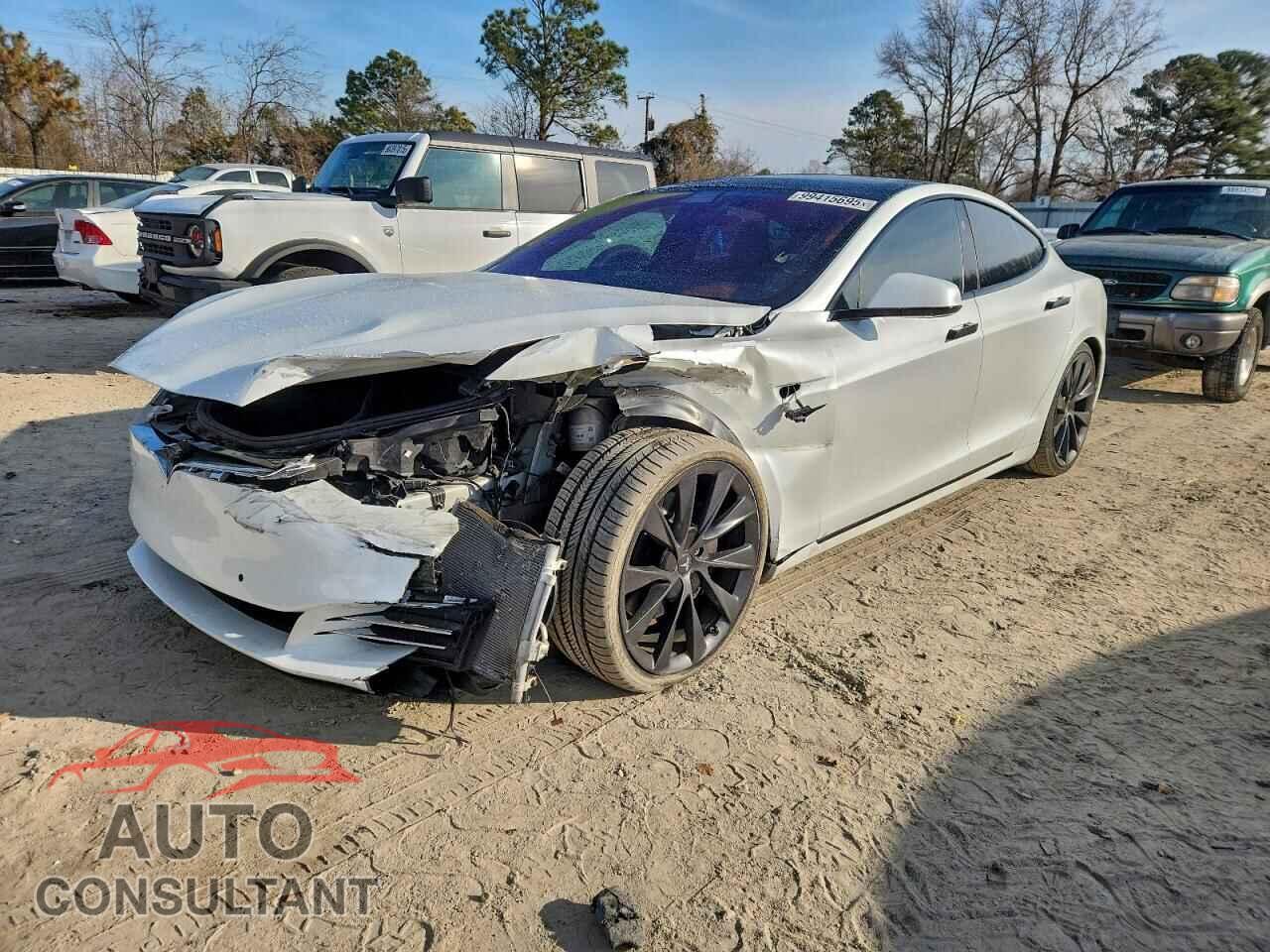 TESLA MODEL S 2019 - 5YJSA1E2XKF335096