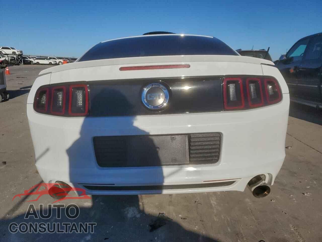 FORD MUSTANG 2014 - 1ZVBP8CF4E5287952