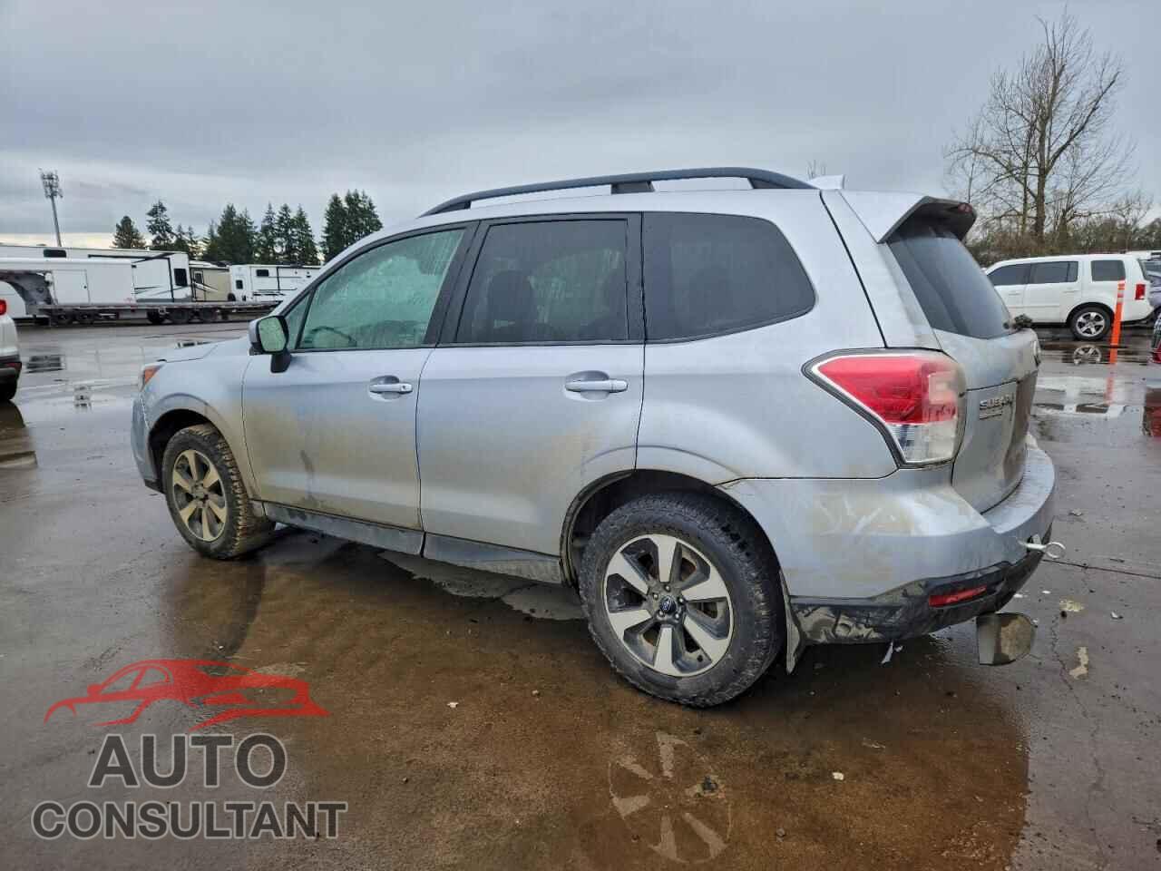 SUBARU FORESTER 2018 - JF2SJAEC5JH580865
