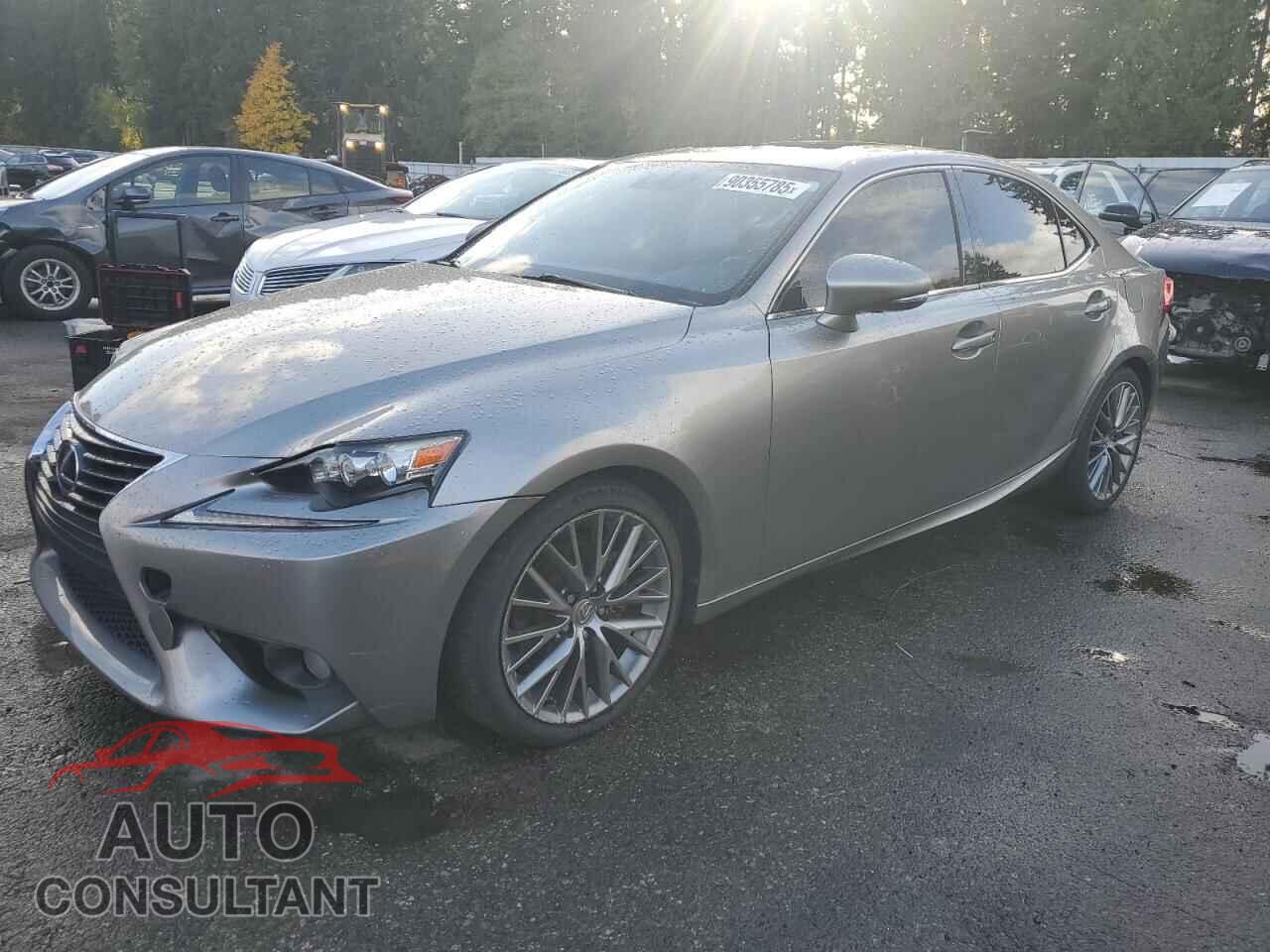 LEXUS IS 2014 - JTHCF1D21E5000658