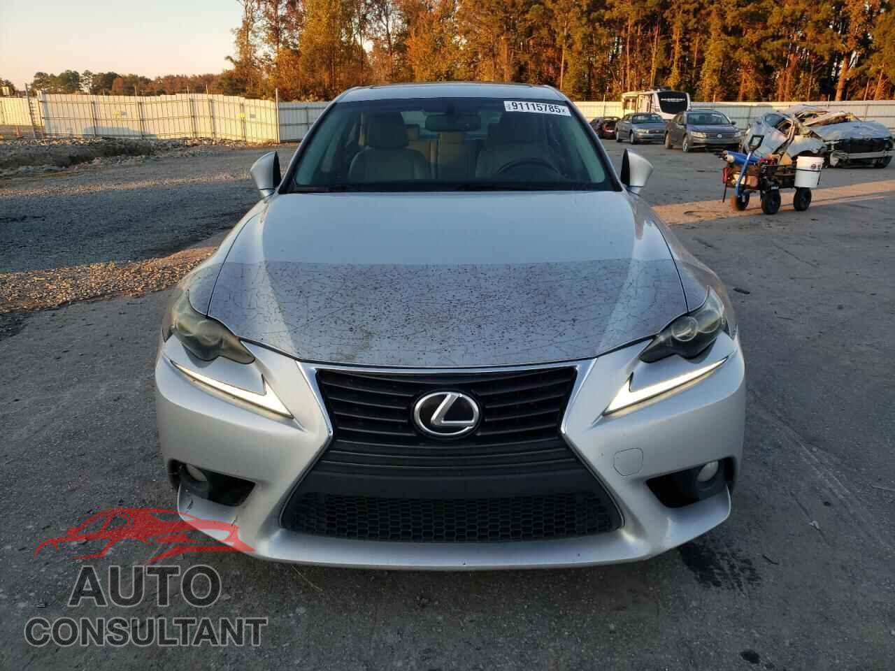 LEXUS IS 2014 - JTHBE1D28E5004804