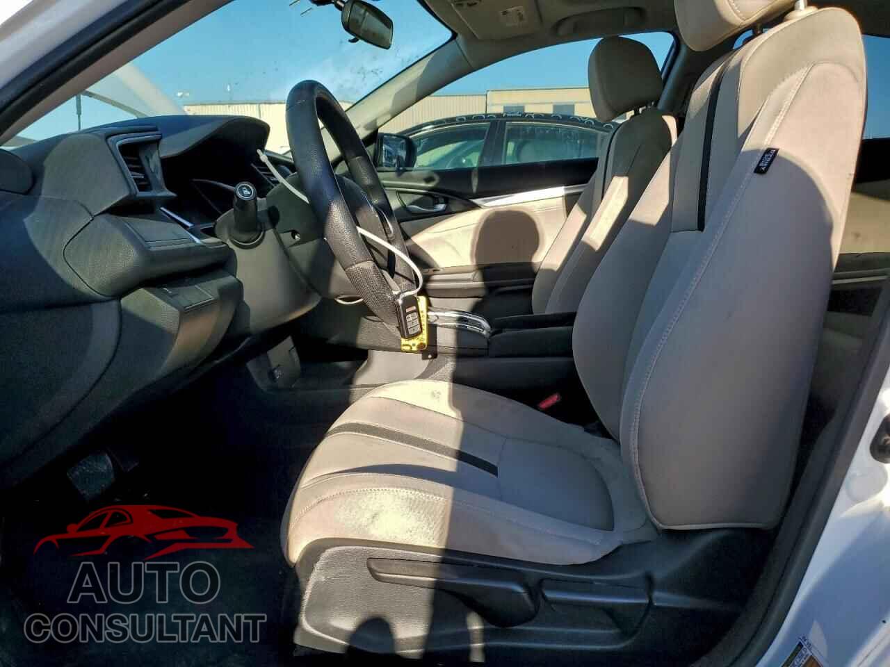 HONDA CIVIC 2017 - 19XFC2F75HE225115