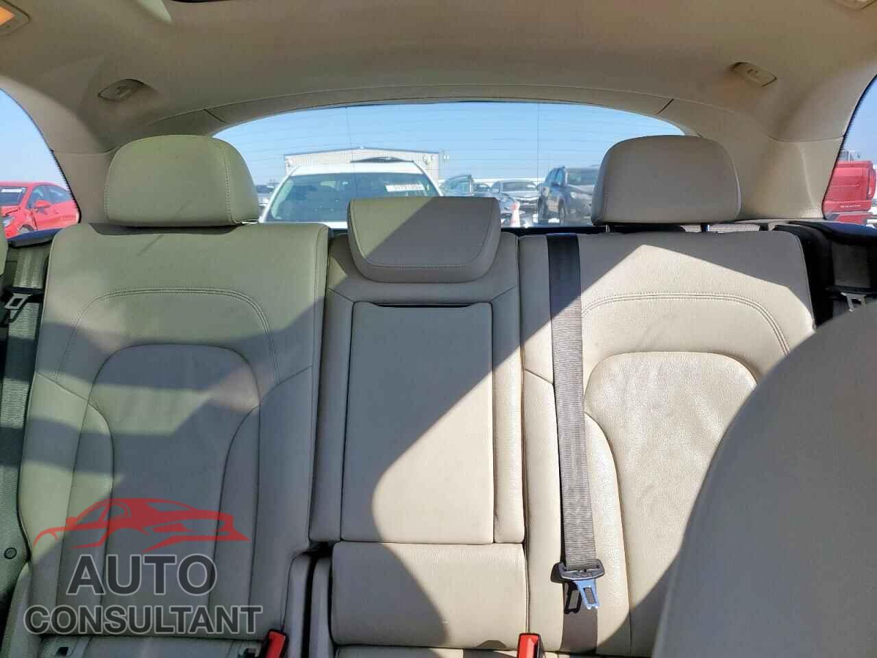 AUDI Q5 2017 - WA1C2AFP0HA077632