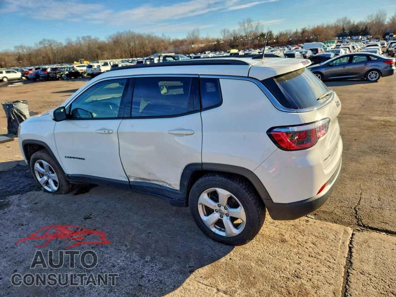 JEEP COMPASS 2018 - 3C4NJDBBXJT401892