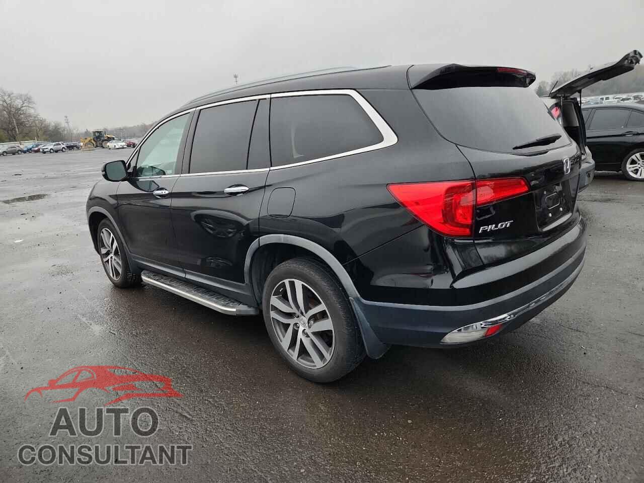 HONDA PILOT 2017 - 5FNYF6H01HB088272