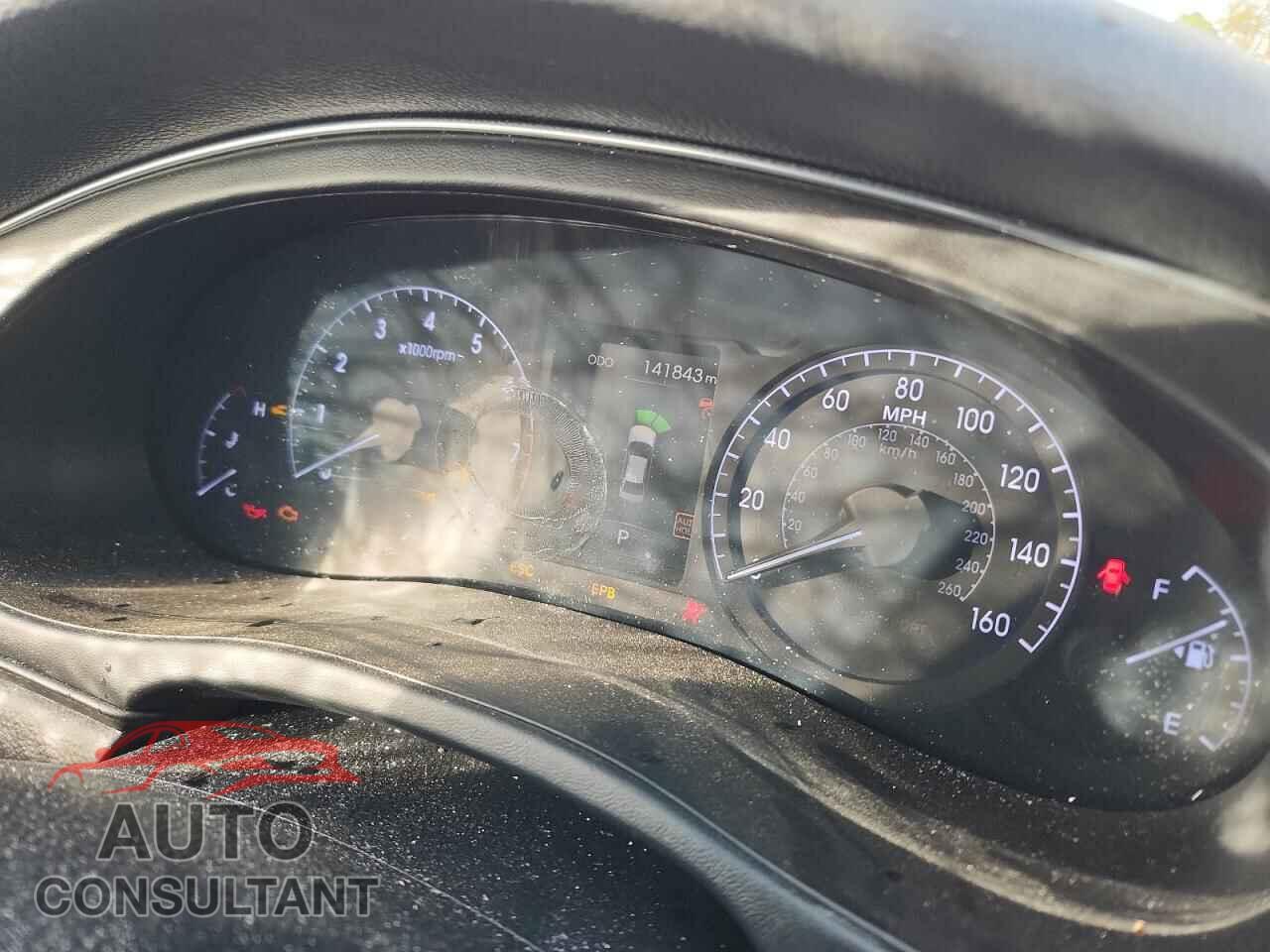 HYUNDAI GENESIS 2013 - KMHGC4DH5DU218555