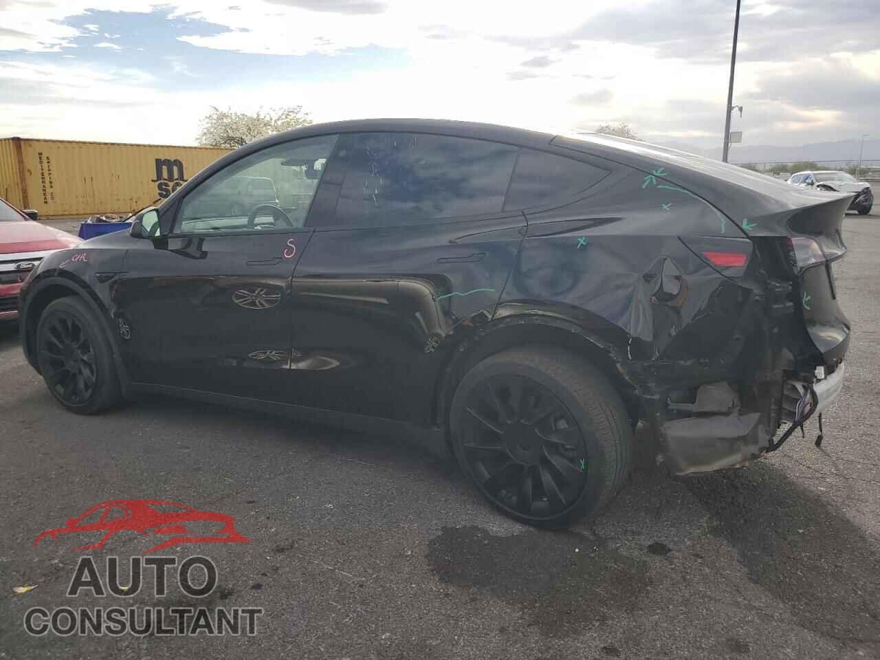 TESLA MODEL Y 2021 - 5YJYGDEE8MF276136