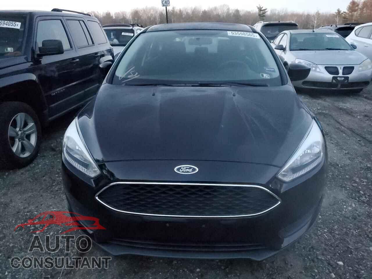 FORD FOCUS 2018 - 1FADP3K2XJL207627