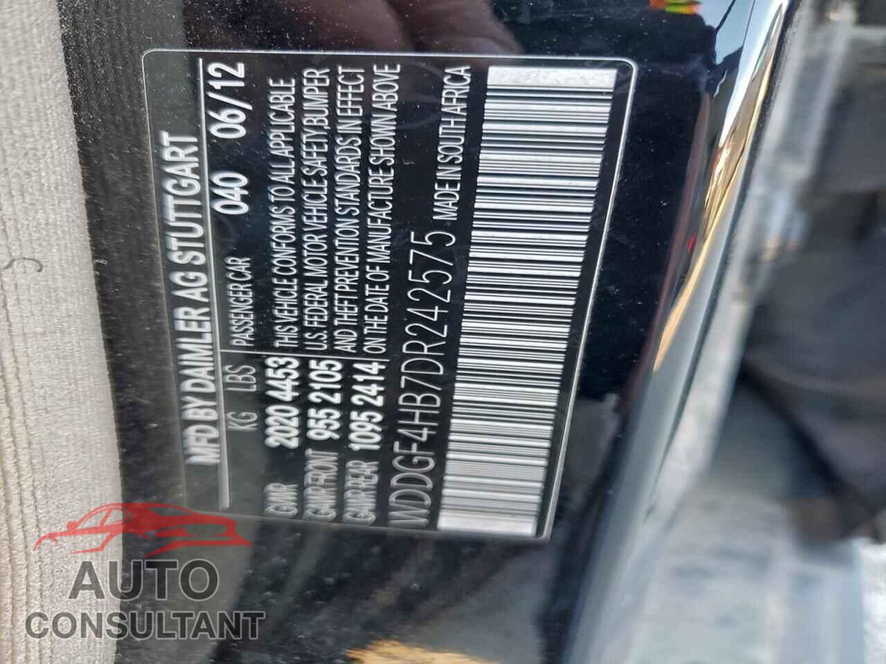MERCEDES-BENZ C-CLASS 2013 - WDDGF4HB7DR242575