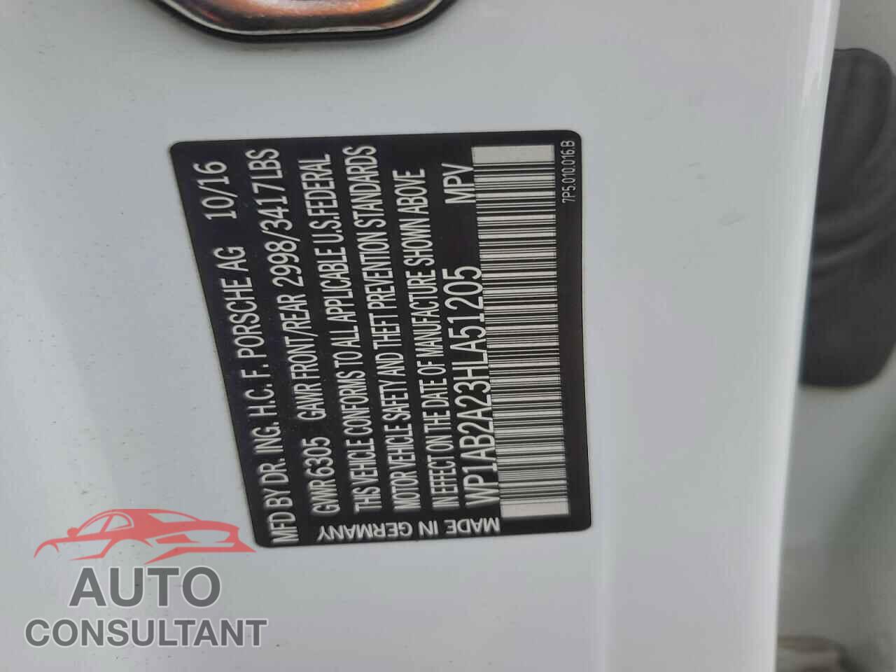 PORSCHE CAYENNE 2017 - WP1AB2A23HLA51205