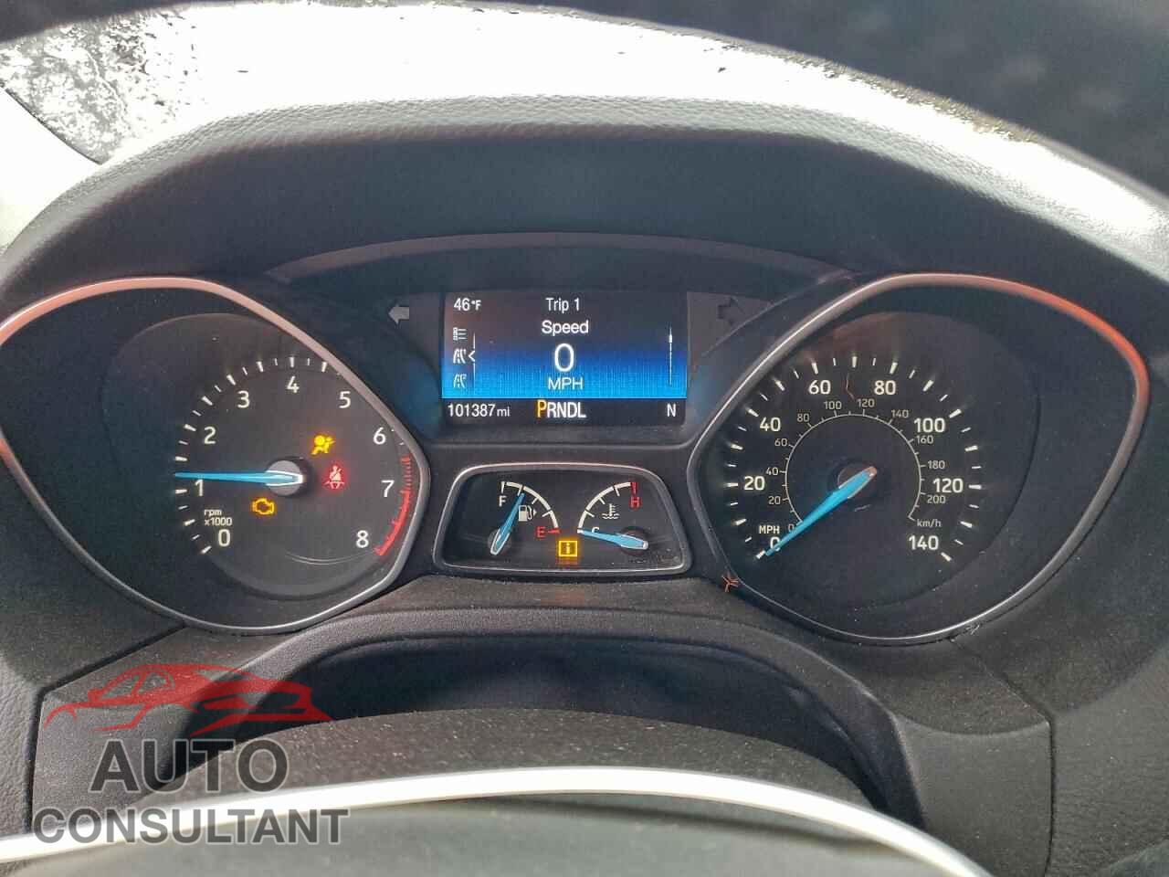 FORD FOCUS 2017 - 1FADP3F28HL229436